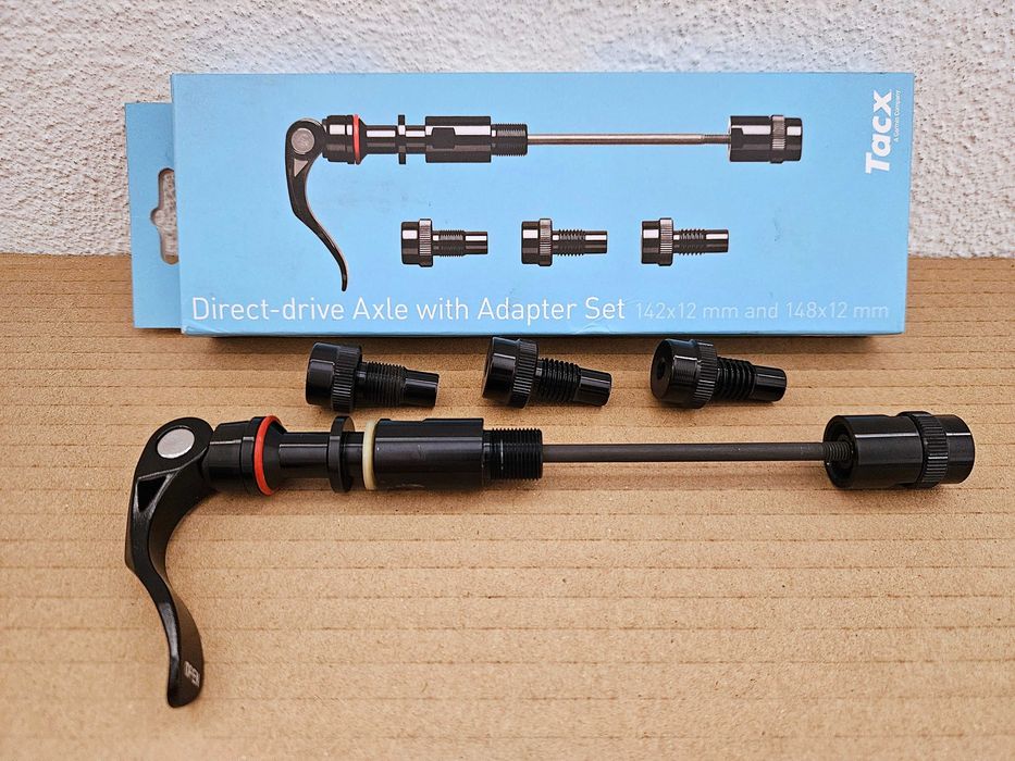 Kit de Adaptadores de Eixo Passante Tacx *Como novo*