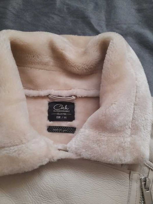 Kremowa kurtka pilotka kożuszek C&A rozm 44