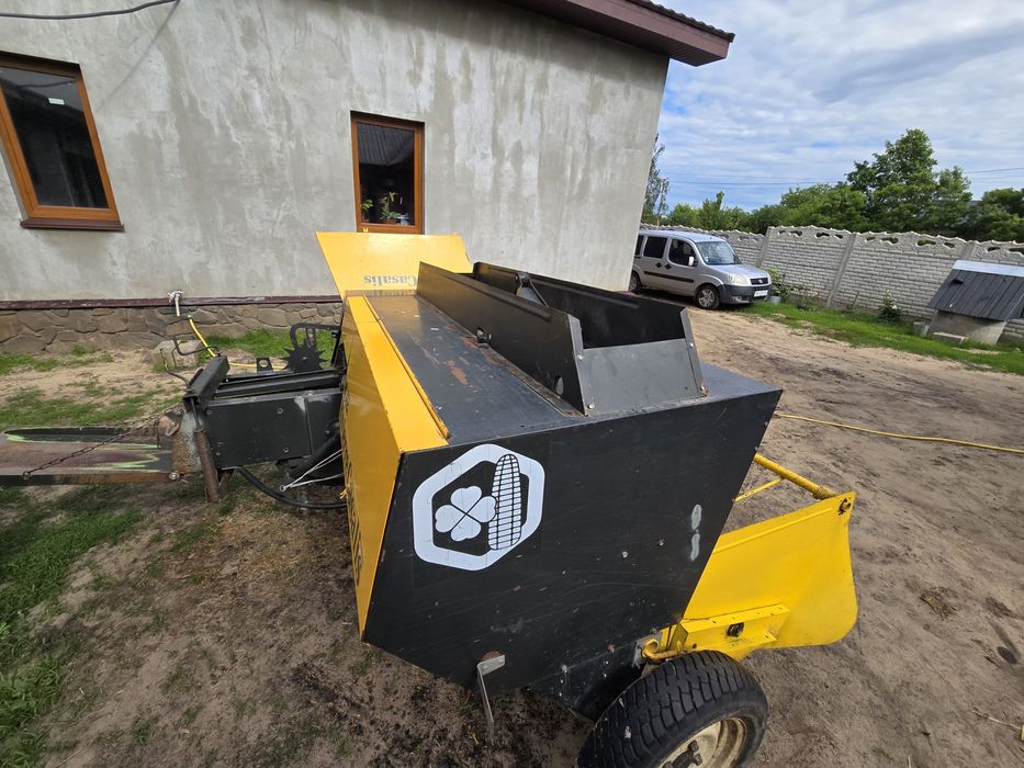 Продається тюкопрес Rivierre Casalis RC 42