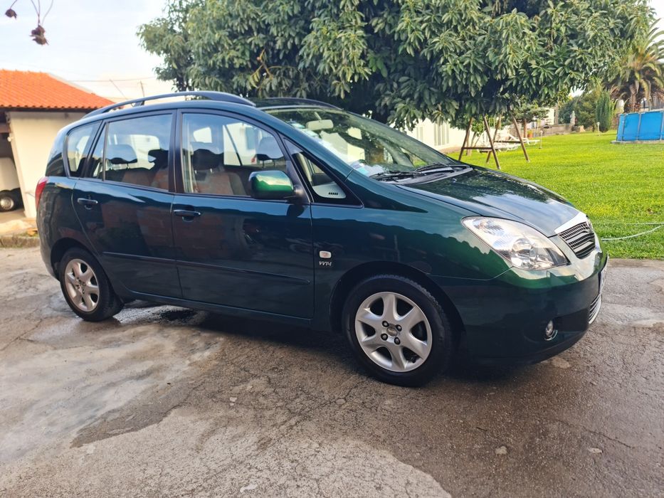 Toyota corolla verso (120.000kms)
