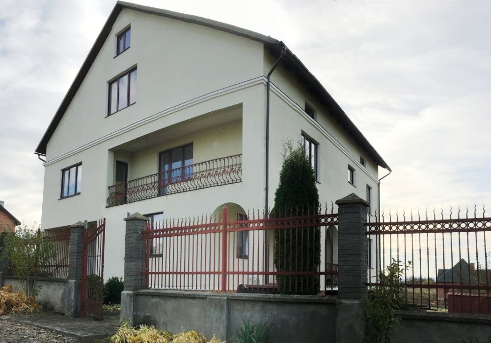 Продам приватний будинок із земельною ділянкою с.Лішня