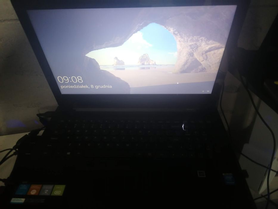 Laptop LENOVO G50-30 80G