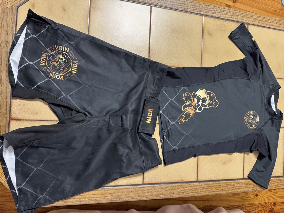 Продам спортивну форму