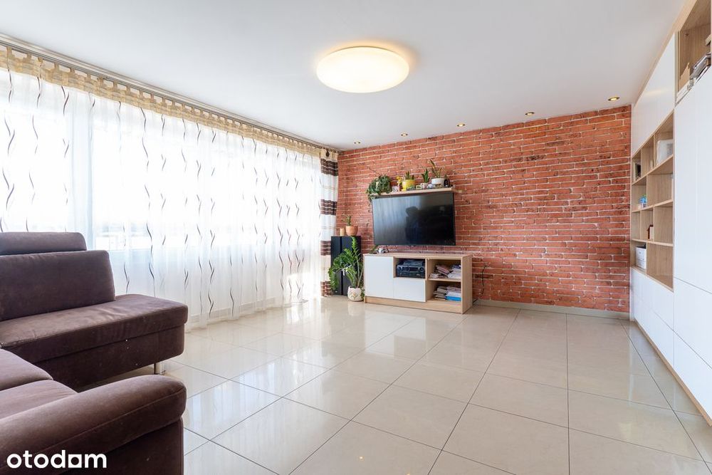 3-4 pokoje, 72 m², garaż, oddzielna kuchnia, 4 pięt.