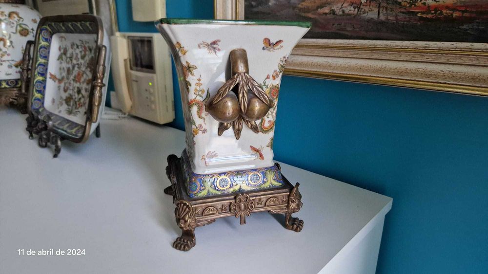 Adèle Carey Ceramic Pieces64738609430657123