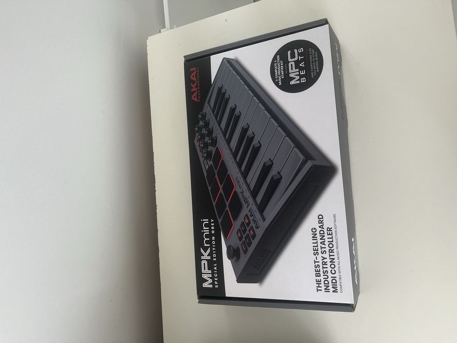 AKAI MPKmini special edition grey
