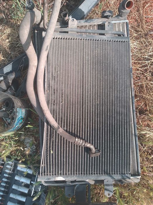 логан после дтп уневерсал 1.6 бенз по запчастям