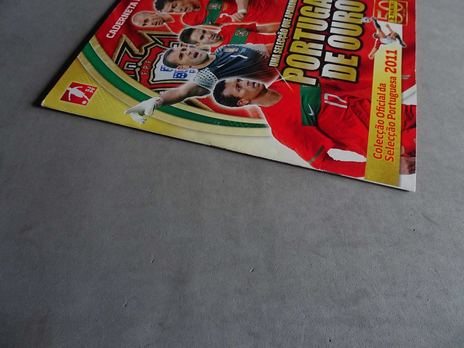 Caderneta de cromos de futebol completa Portugal de Ouro 2011 - Panini