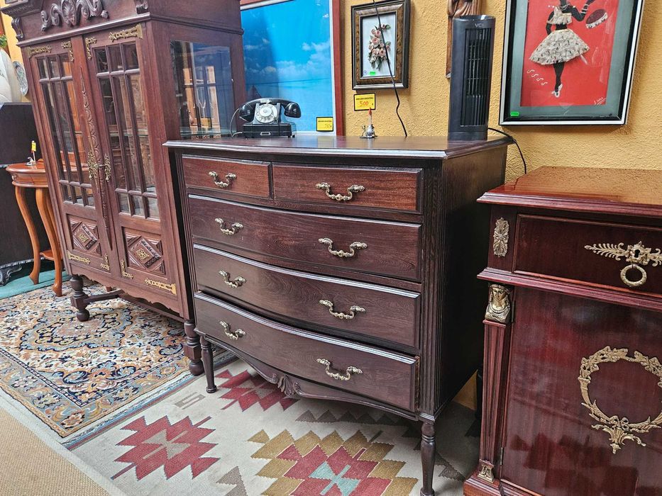 Grande cómoda antiga em madeira - óptimo estado g