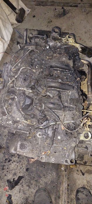 Продам запчасти рено трафик 2.5