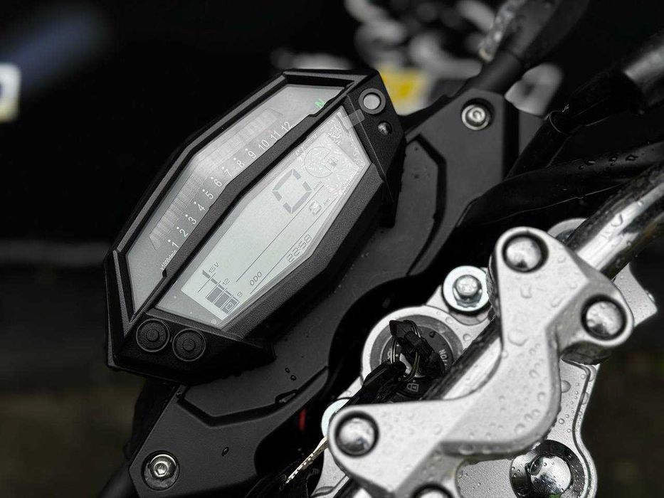 Мотоцикл SPARK SP200R-36