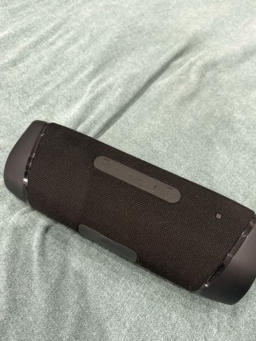 Sony SRS-XB43 - muito boa