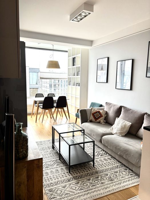 Sprzedam mieszkanie (garaz i kom)  2.pok  Obrzezna 3