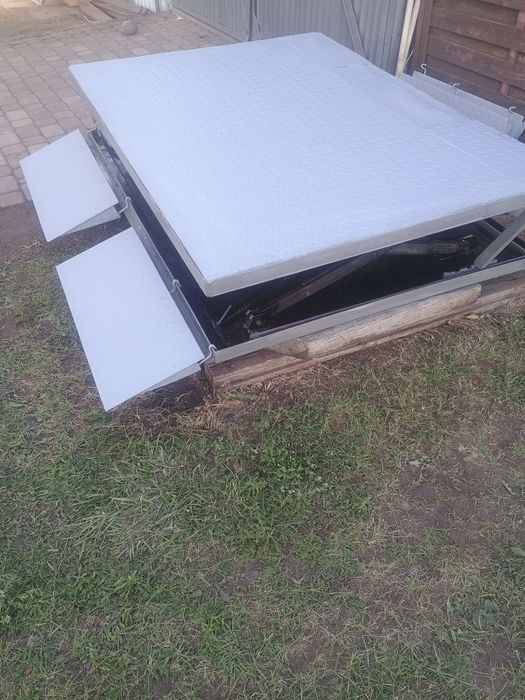 Podnośnik płytowy wulkanizacyjny 2,5T