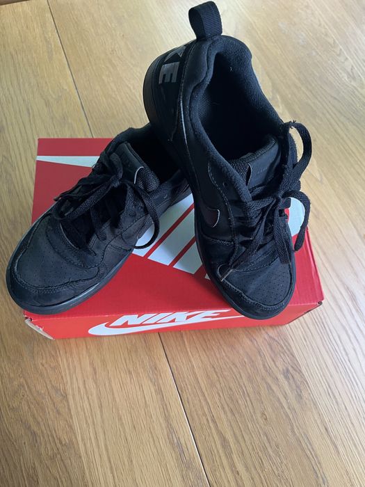 Buty sportowe Nike chłopiec rozmiar EUR 38,5 czarne
