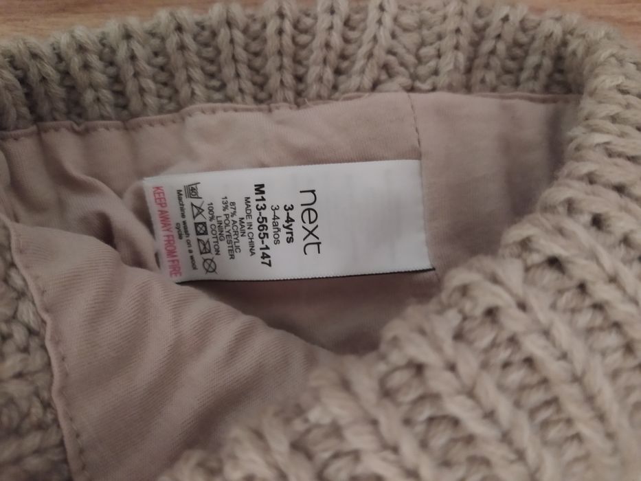 Шапка на девочку Next 3-4 года