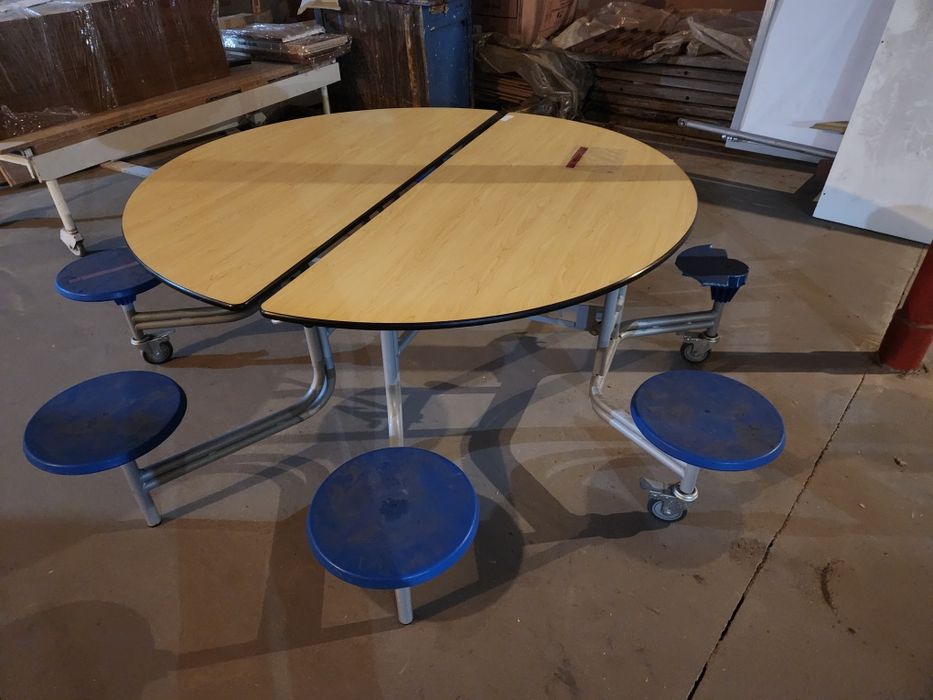 Mobilny składany stół