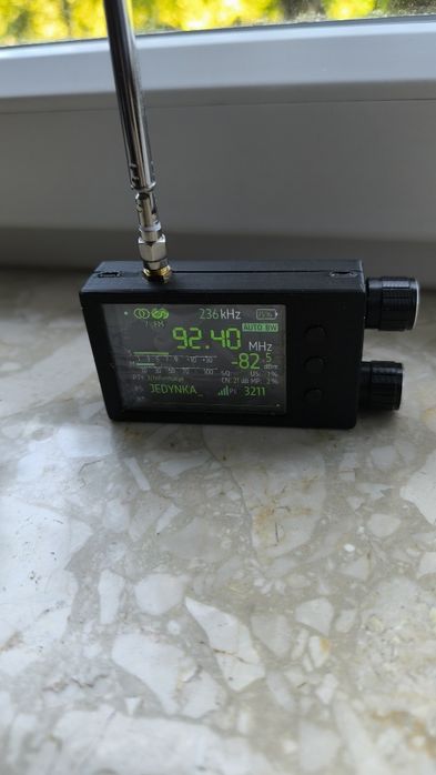 Mini Radioodbiornik TEF 6686.
