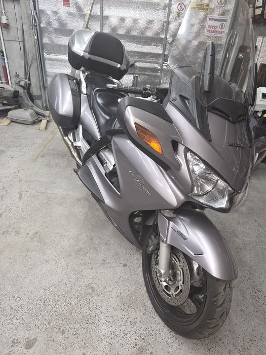 Honda st 1300  2002 r