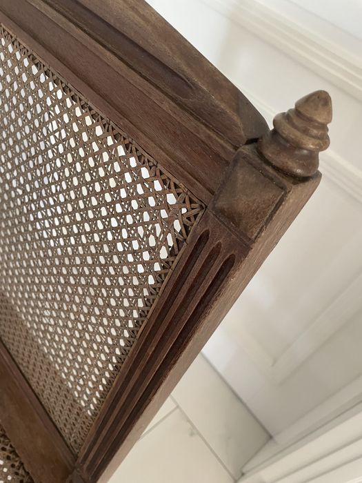 Krzeslo drewniane z plecionką wiedeńską do renowacji