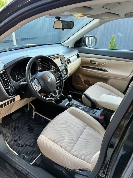 Mitsubishi Outlander 2016 2.4