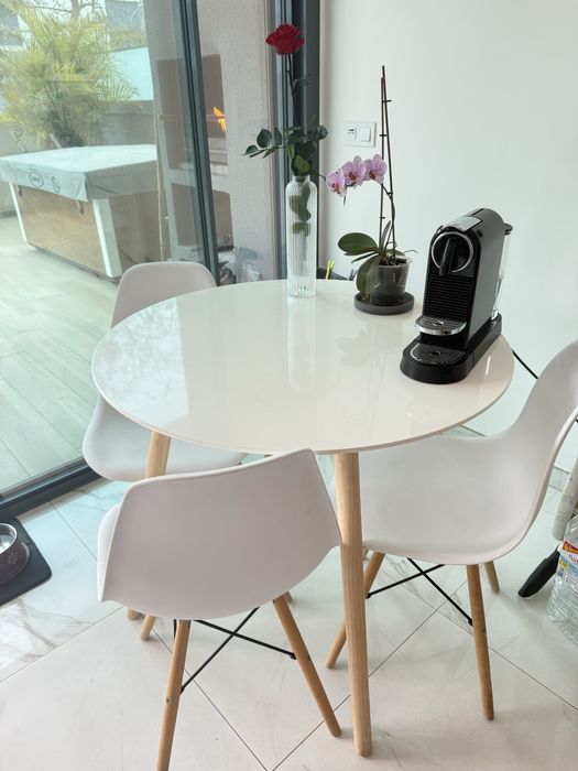 Mesa de cozinha com 3 cadeiras