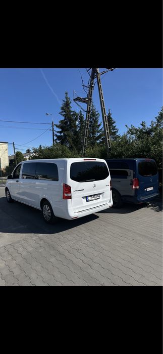 Transport 8 lub 9 osobowy bus van Mercedes transfer na lotnisko