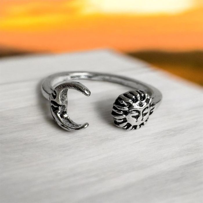 Каблучка стильна жіноча