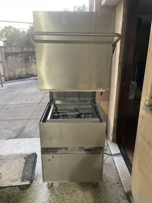 Maquina de lavar louça trifasica