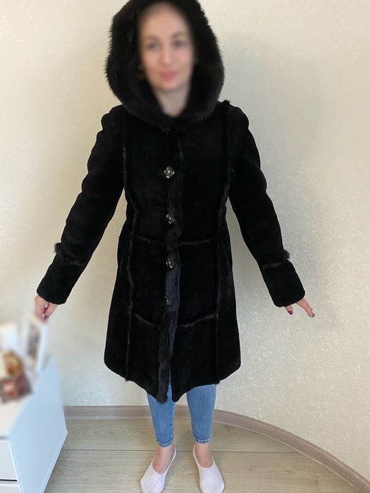 Мутонова шуба з песцем, розмір М