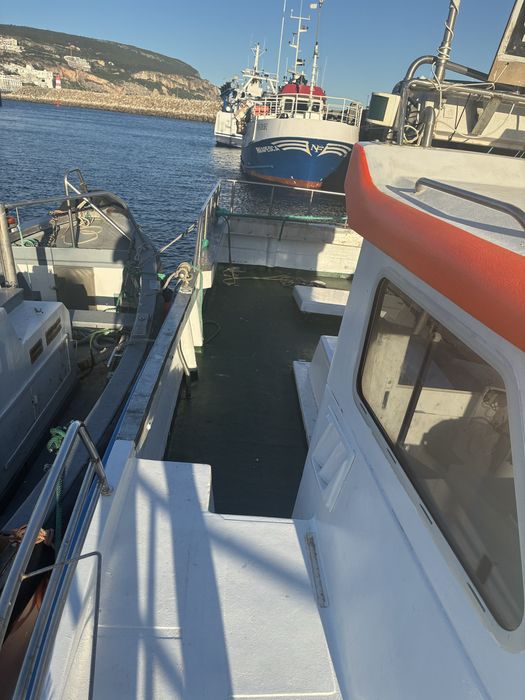 Barco de pesca profissional Fibramar 8,98m