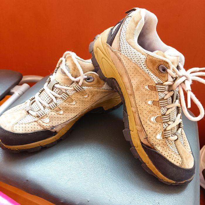 Обувь для мальчика ботинки кроссовки