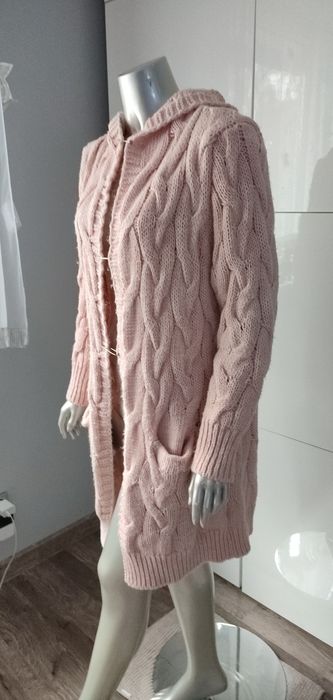 Sweter pudrowy róż