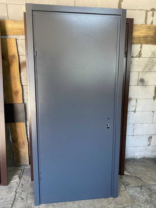 Двері металеві. Гарна якість. Супер умови. Співпраця