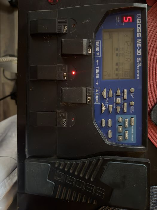 Boss Me - 30  Multiefekt gitarowy