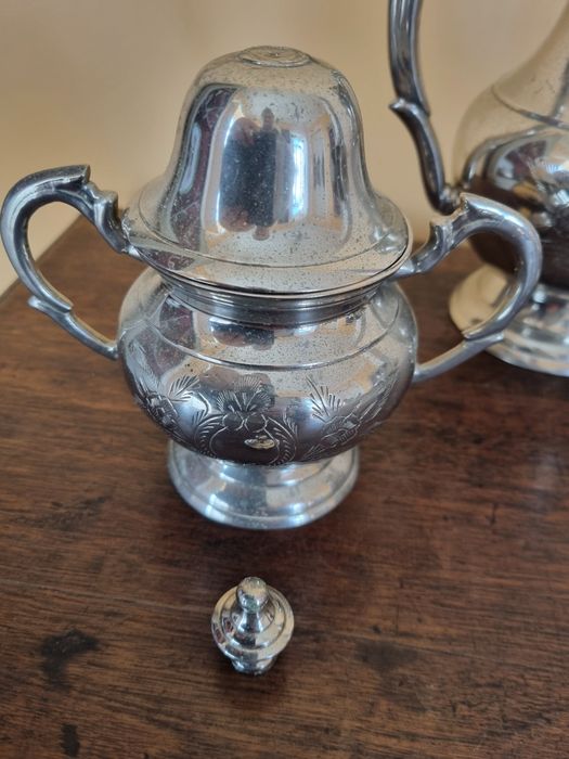 Serviço em casquinha inglesa