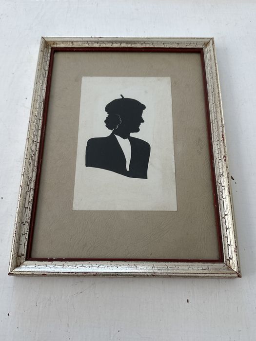 Silhouette stara przedwojenna wycinanka portret kobiety