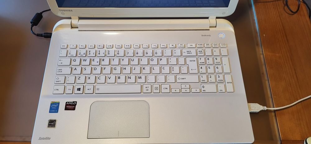 Portátil Toshiba i5