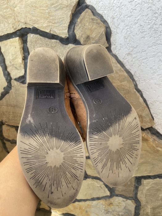 Осінні ботинки в дуже хорошому стані !