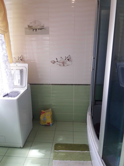 Зарічани ,чудовий будинок в затишному куточку