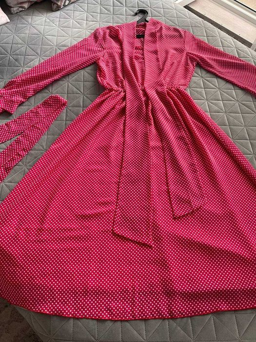 Шикарна сукня бренду Tess Dress