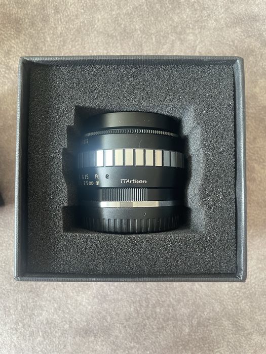 Обєктив TTArtisan 23mm f/1.4