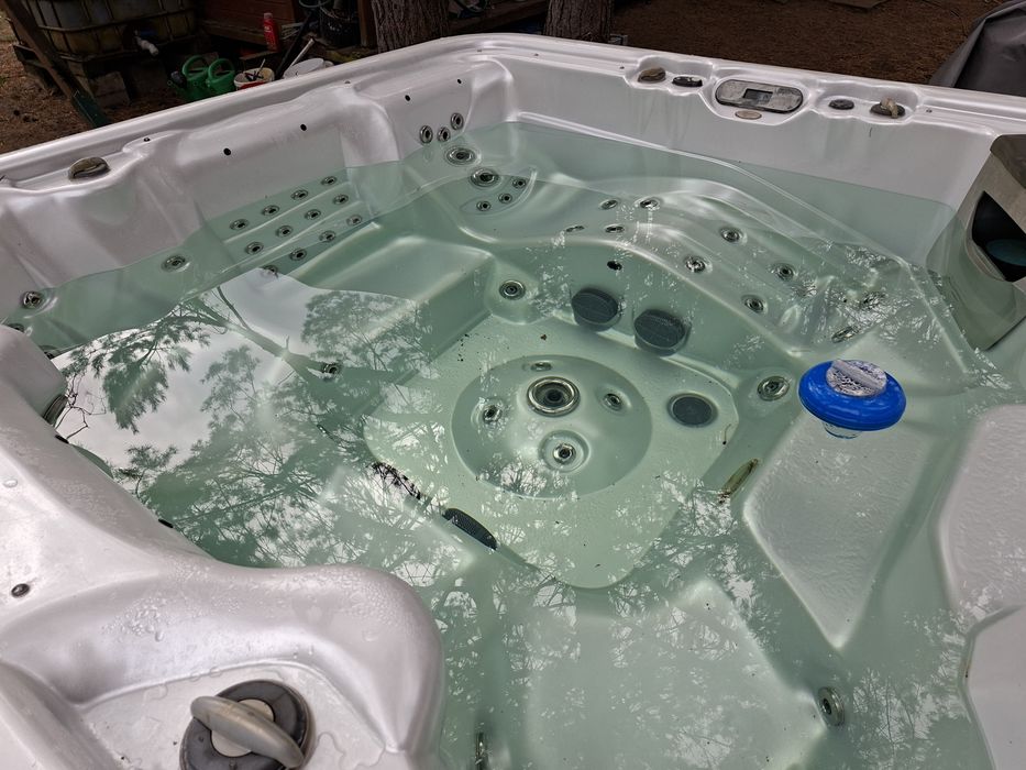Jacuzzi ogrodowe 5 osobowe Premium Leisure 228x228 Essence Balboa