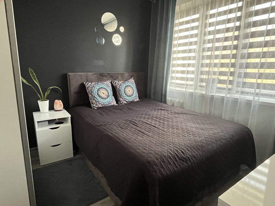 Trzypokojowe mieszkanie po generalnym remoncie.