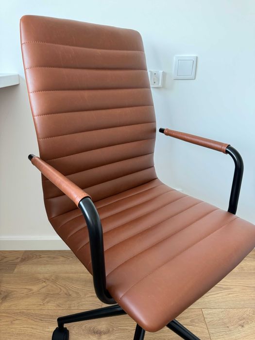 Juego de dos sillas de oficina