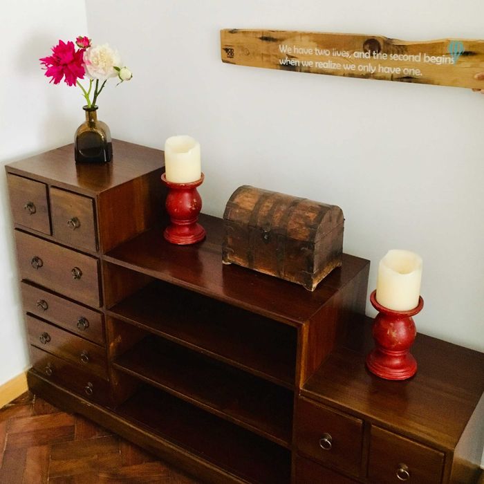 OFERTA Companhia do Campo | Madeira Maciça | 2 Mesinhas + Móvel Gavetas