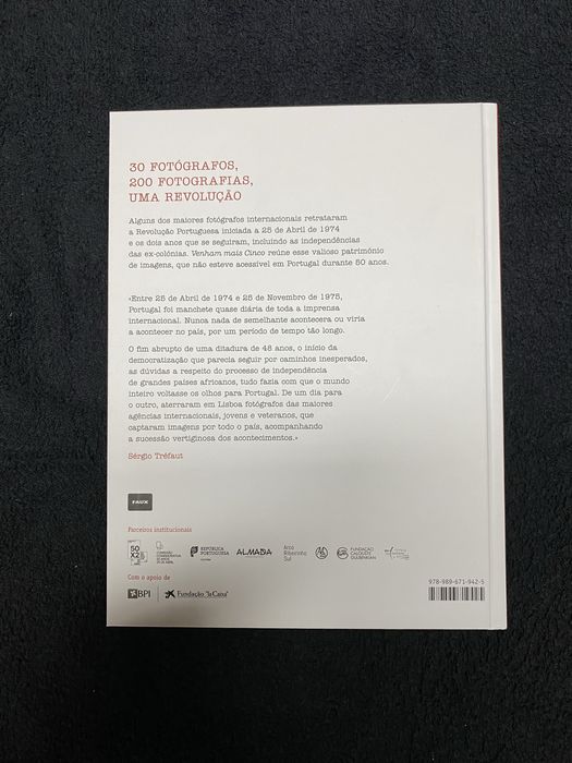 Venham Mais Cinco - Fotografia da Revolução Portuguesa 1974-75