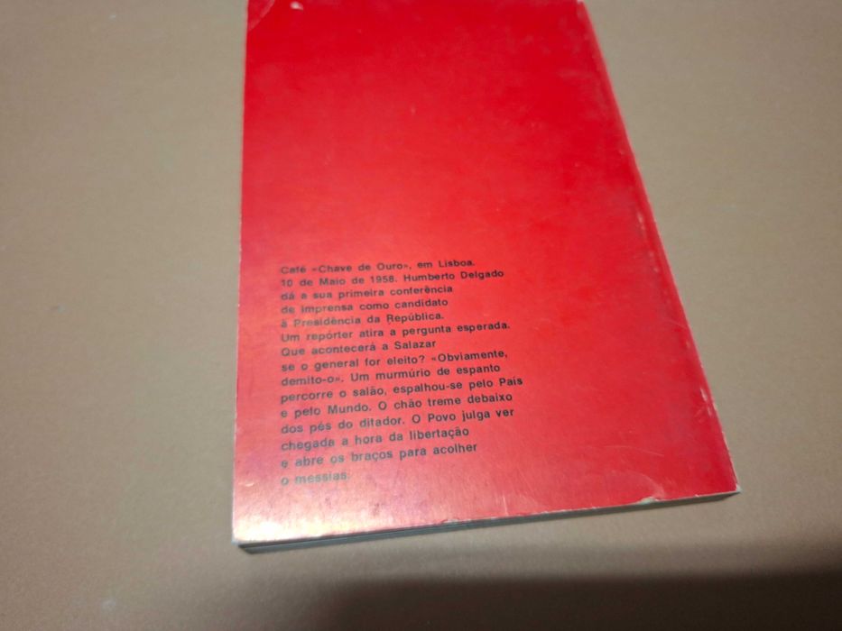 Obviamente Demito-o (Documento) )de Manuel Beça Múrias