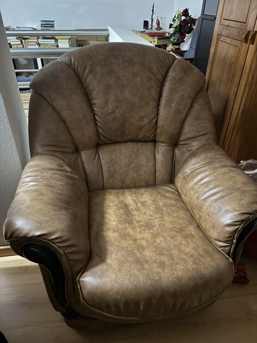 Sofá cama de 3 lugares + 2 poltronas vintage
