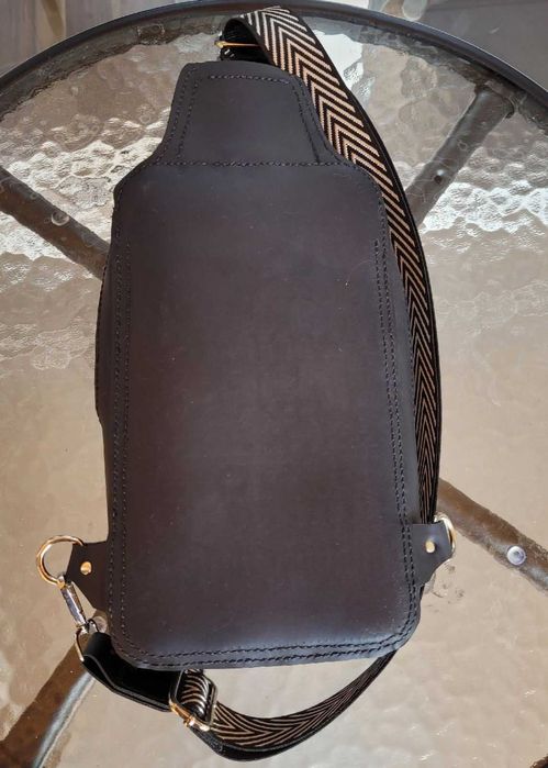 Skórzana saszetka nerka torba na ramię ręcznie robiona